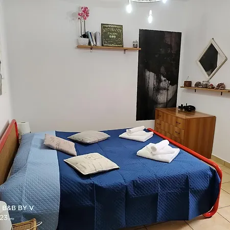 Vicky's By V Bed & Breakfast