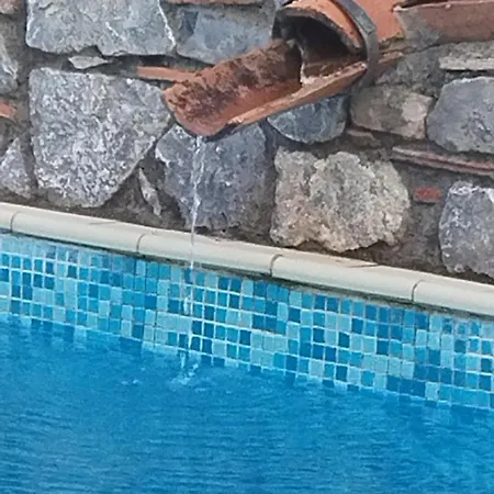 Vicky's By V Bed & Breakfast Papasidero