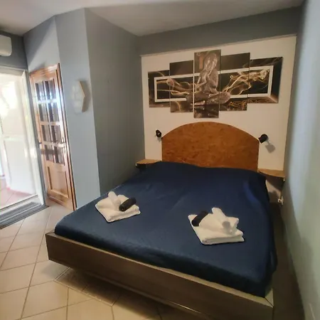 Bed & Breakfast Vicky's By V