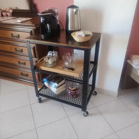 Vicky's By V Frühstückspension Papasidero