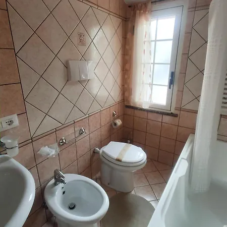 Vicky's By V Bed & Breakfast Papasidero