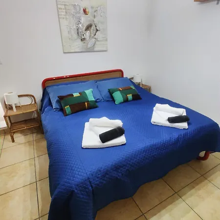 Vicky's By V Bed & Breakfast
