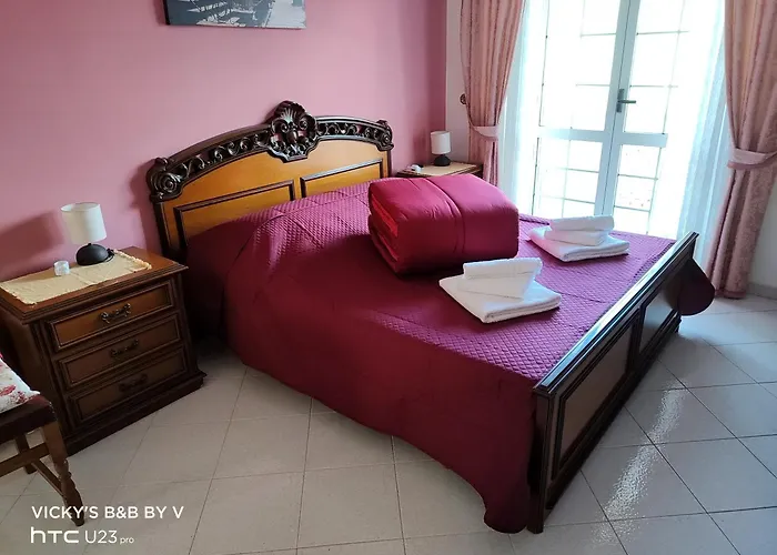 Alojamento de Acomodação e Pequeno-almoço Vicky's By V Papasidero