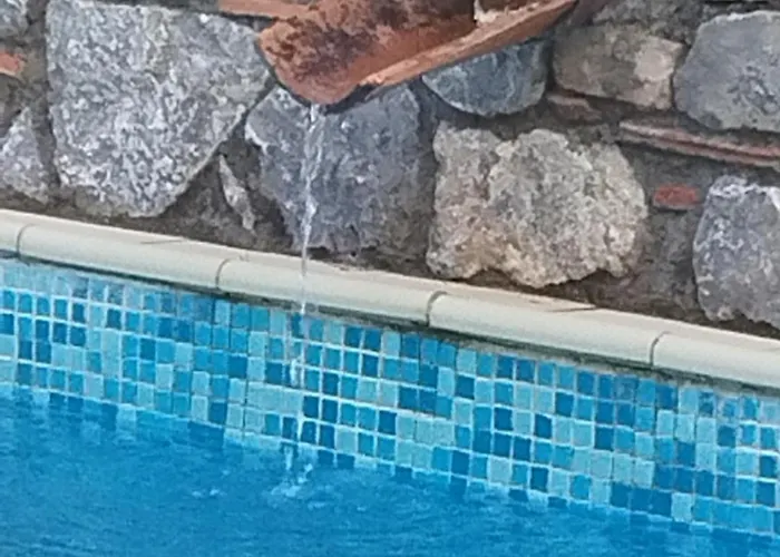 Vicky's By V Alojamento de Acomodação e Pequeno-almoço Papasidero