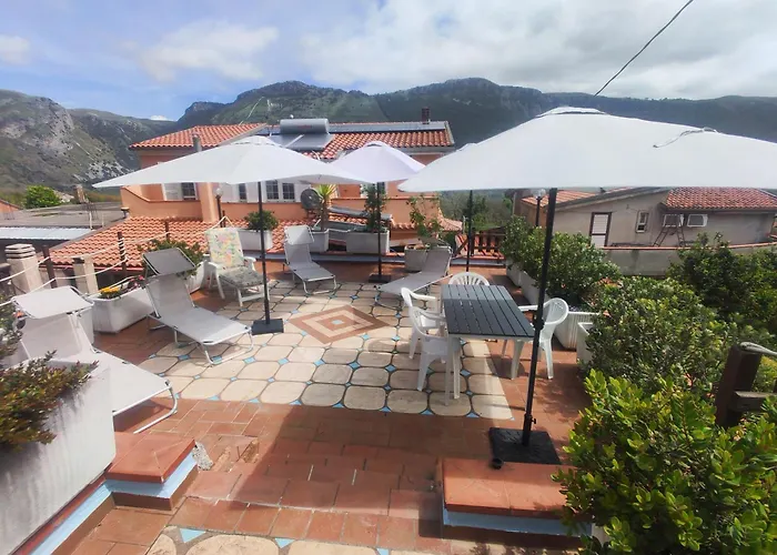 Alojamento de Acomodação e Pequeno-almoço Vicky's By V Papasidero