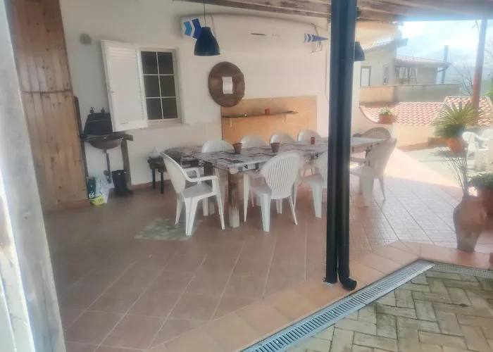 Vicky's By V Bed & Breakfast *