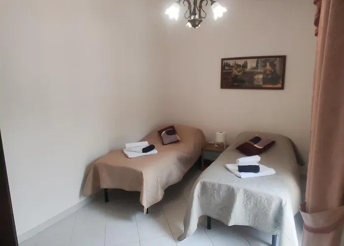 Bed & Breakfast Vicky's By V *