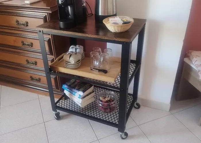 Vicky's By V Bed & Breakfast Papasidero