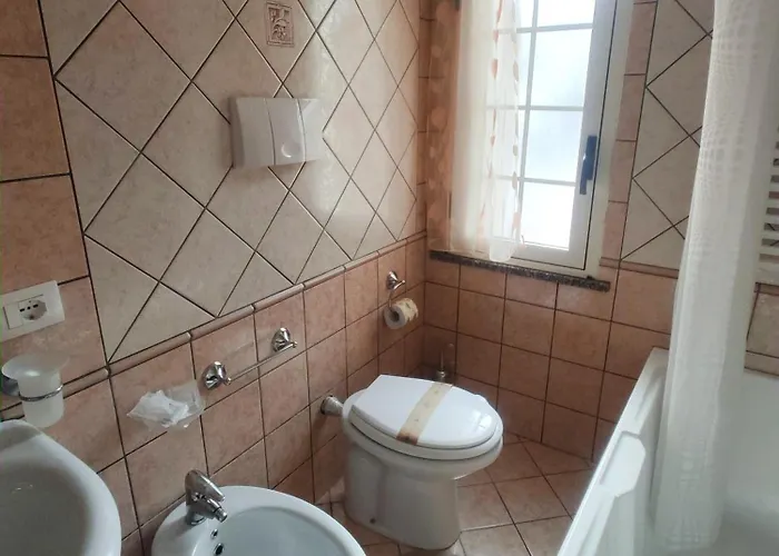 Vicky's By V Alojamento de Acomodação e Pequeno-almoço Papasidero